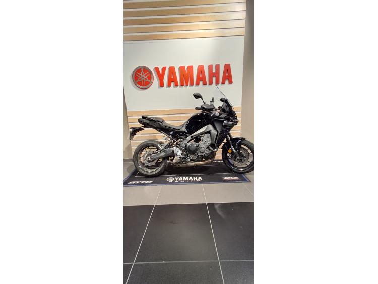 YAMAHA TRACER 9