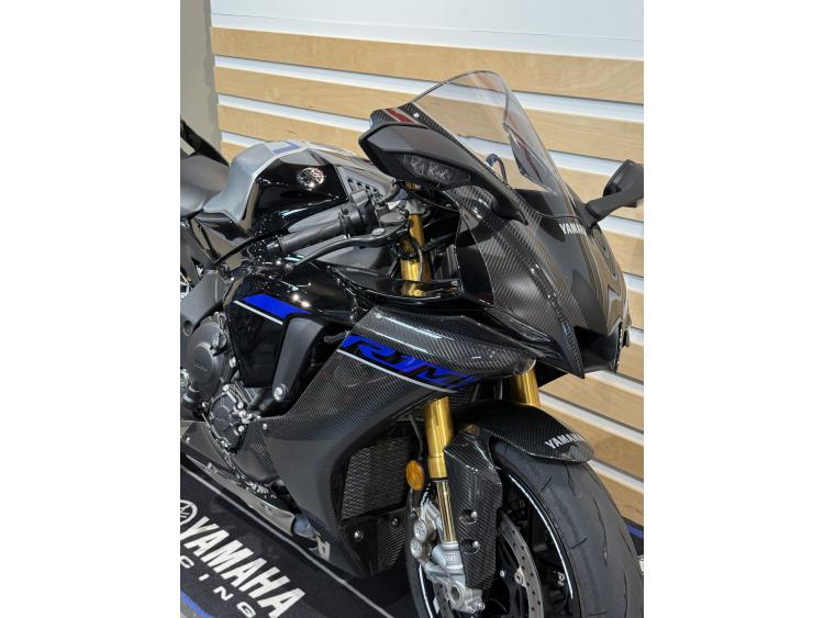 YAMAHA YZF 1000 R1 M 
