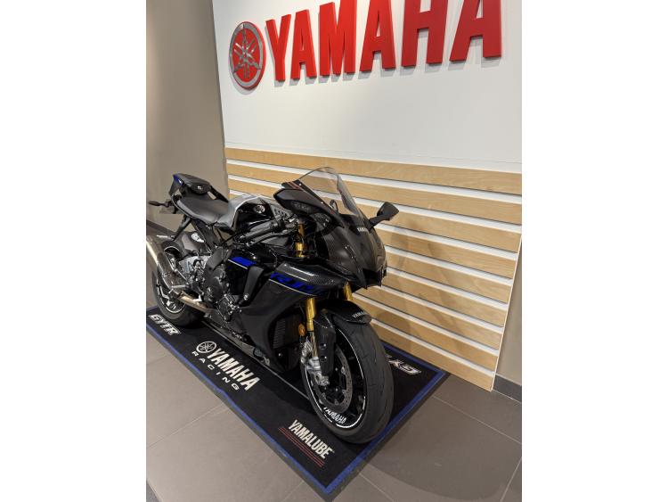YAMAHA YZF 1000 R1 M 