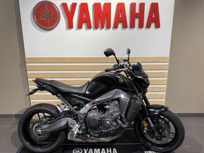 YAMAHA MT-09
