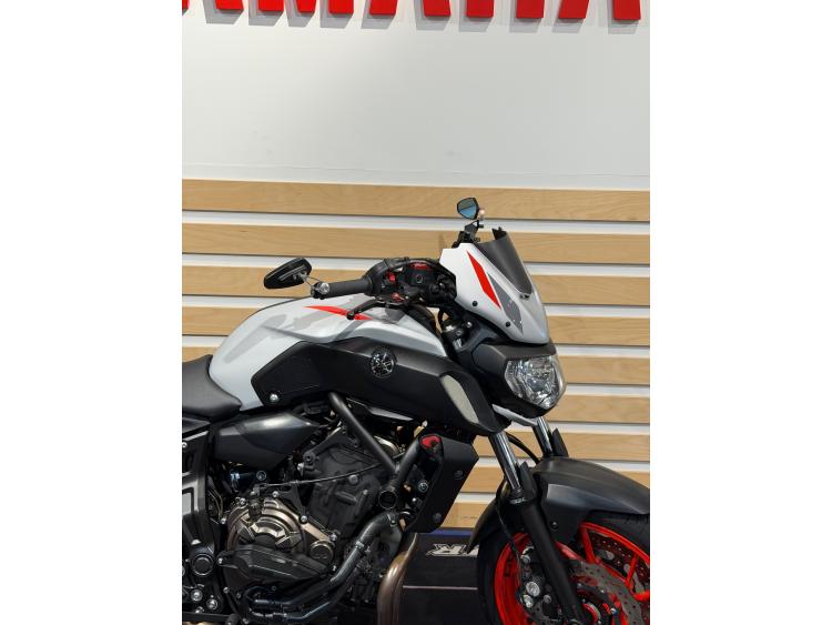 YAMAHA MT-07 (47.5CV)