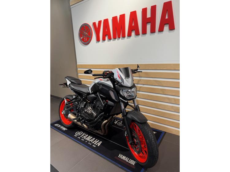 YAMAHA MT-07 (47.5CV)