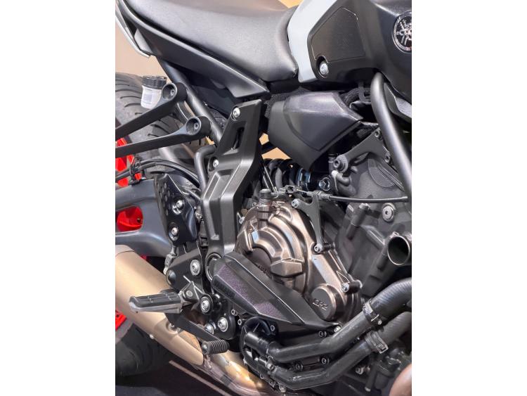 YAMAHA MT-07 (47.5CV)
