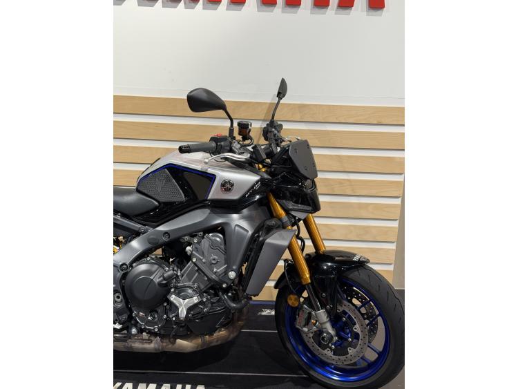 YAMAHA MT-09 SP