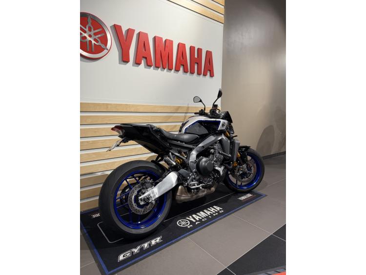 YAMAHA MT-09 SP