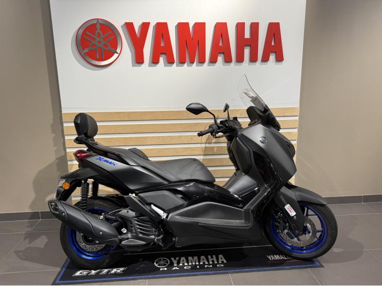 YAMAHA XMAX 125