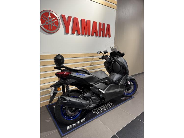 YAMAHA XMAX 125
