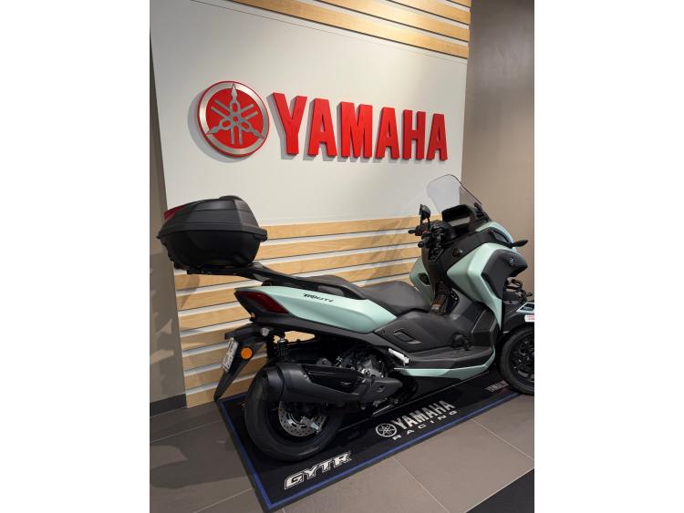 YAMAHA TRICITY 300