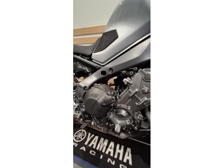 YAMAHA MT-09 SP