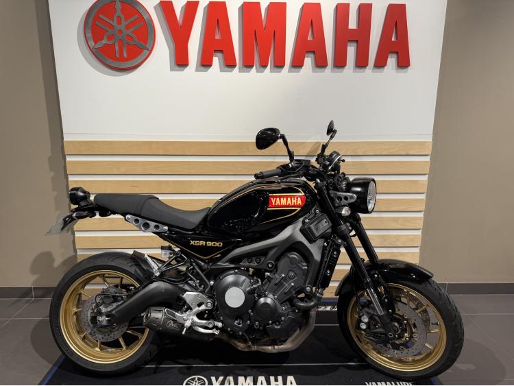 YAMAHA XSR 900