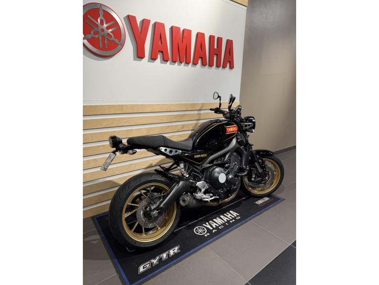 YAMAHA XSR 900