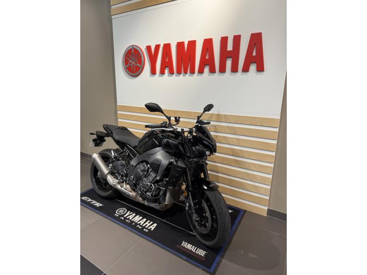 YAMAHA MT-10